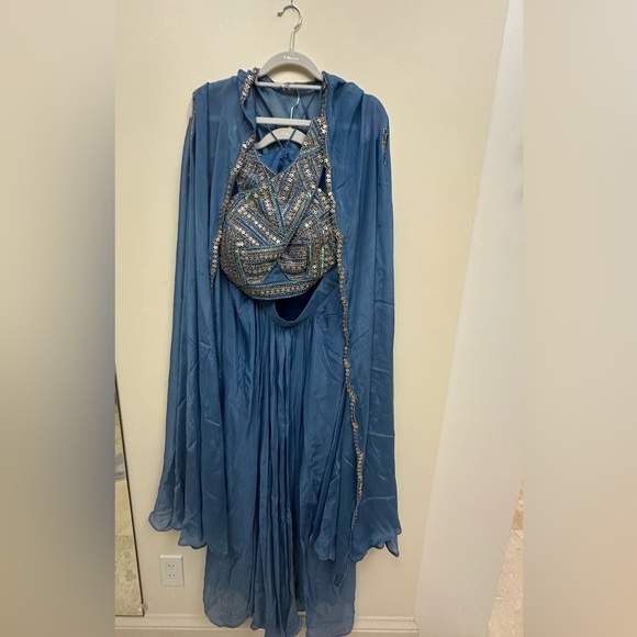 Beautiful dhoti skirt set with jacket - Picture 3 of 7